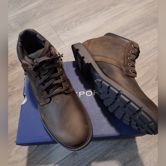 Rockport SS Plain Boots- New in box- Sz 8m - Picture 4 of 5